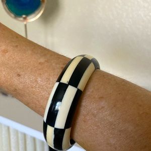 4/$15❤️‍🔥Bohemian Black and white bangle bracelet